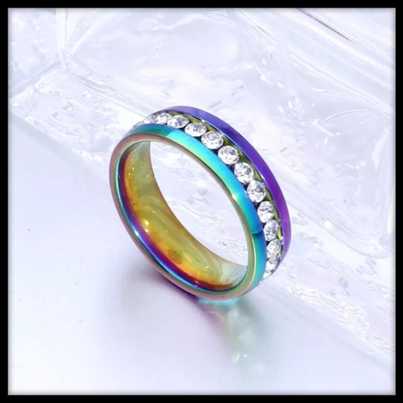 Iridescent Rainbow band Ring with zircon inlay NWT - Picture 3 of 11